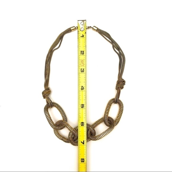 𝅺Gold Large Link Necklace - Picture 5 of 7